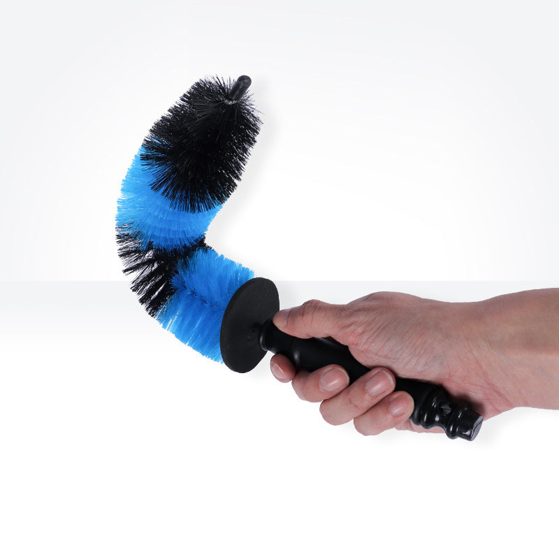 Cleaning brush